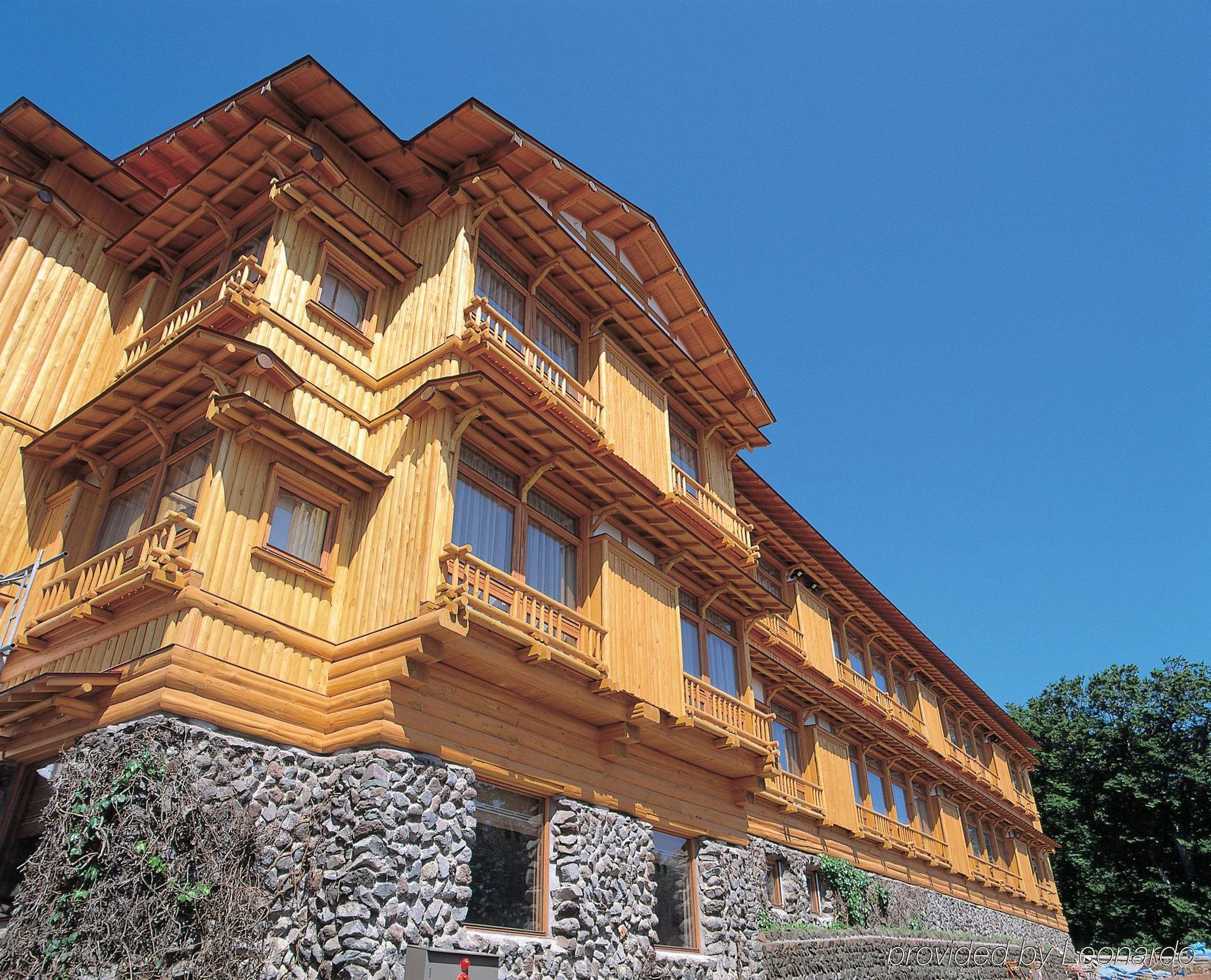 Towadako Lakeside Hotel Exterior photo